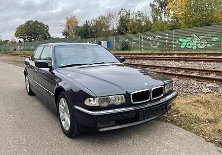 BMW 740i A -E 38 Individual