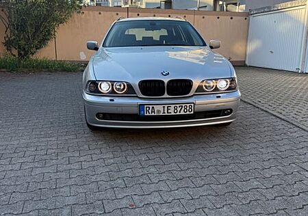 BMW 520i touring LPG