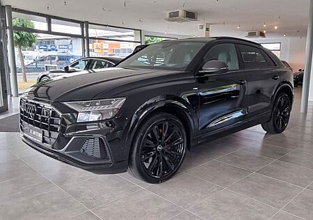 Audi Q8 50 TDI quattro competition plus 23" NP 130€