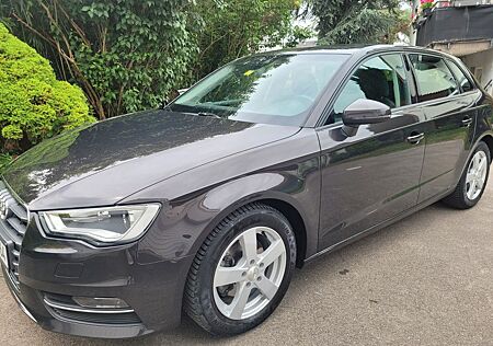 Audi A3 1.4 TFSI cod ultra Ambition Sportback A...