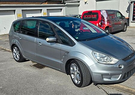 Ford S-Max 2,5 Titanium Titanium