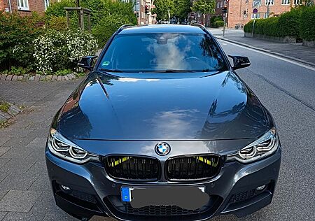BMW 330i xDrive Touring M Sport Shadow A. M Spor...
