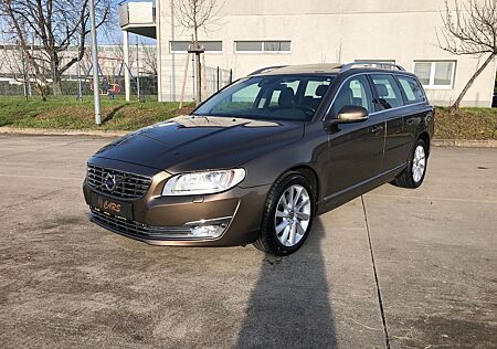 Volvo V70 Kombi Summum Navi Led Leder TOP!!!