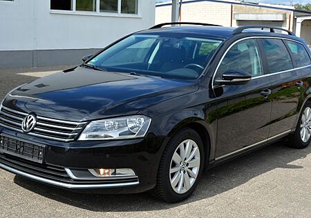 VW Passat Variant Volkswagen Passat Comfortline 1.8 Navi PDC AHK Kl-Aut Alu