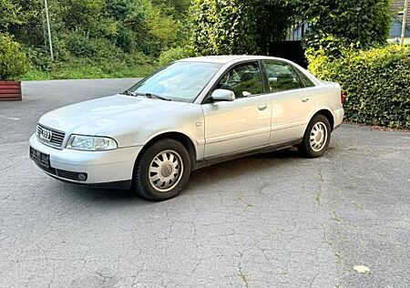 Audi A4 1.8 T Automatik wenig KM