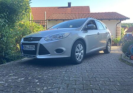 Ford Focus 1,6TDCi 85kW S/S SYNC Edition Turnier ...
