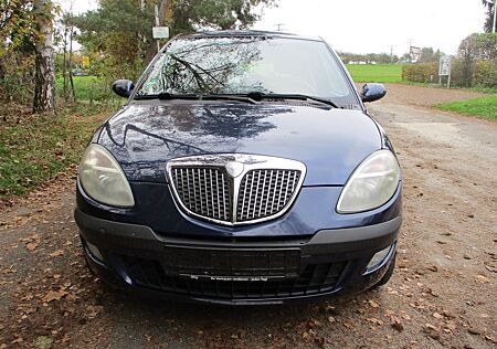 Lancia Ypsilon 1.2 16v Argento