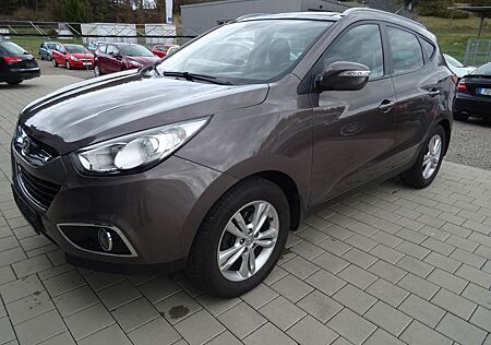 Hyundai ix35 2.0 CRDi Style 2WD.Panorama- Dach: leder