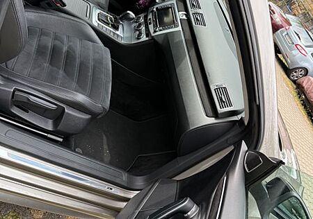 VW CC Volkswagen 2.0 TDI 130kW DSG BlueMotion Technology B...