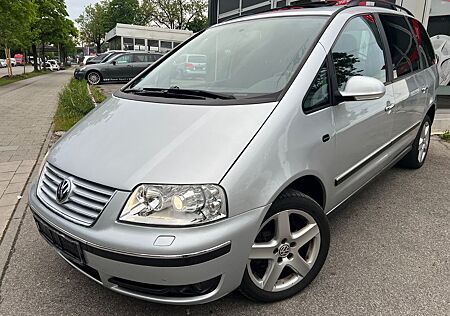 VW Sharan Volkswagen United NAVI/XENON/PDC/8xBereift/TEMPOMAT
