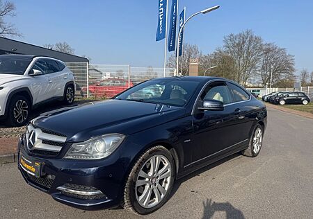 Mercedes-Benz C 180 COUPE/2.HD/AUTOMATIK/NAVI/LEDER/XENON/SHZ/PDC/