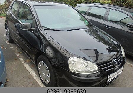 VW Golf Volkswagen V Lim. Trendline Klima