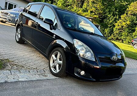 Toyota Corolla Verso 2.2-l-D-CAT Executive 7 Sitzer