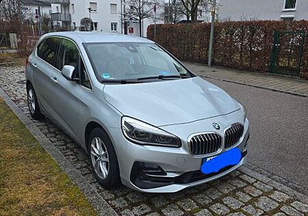 BMW 2er 220 Active Tourer 220i Steptronic DCT Luxury...