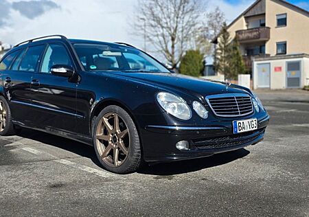 Mercedes-Benz E 320 CDI T AVANTGARDE