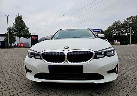 BMW 318d Touring Luxury Line Luxury Line