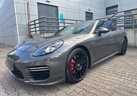 Porsche Panamera GTS CHRONO/CARB/SOFT/LUFT/KLAPPE/APPROV