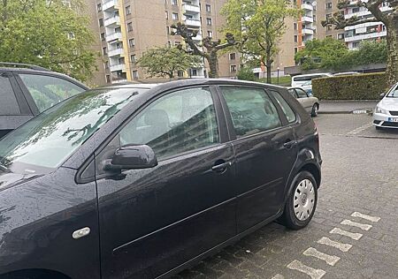 VW Polo Volkswagen 1.4TDI Basis Basis
