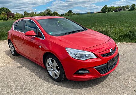 Opel Astra J 1.4TurboLim5-trg. Design Edition 18Zoll