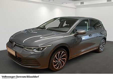 VW Golf Volkswagen 1.5 eTSI DSG Life Navigation Standheizung