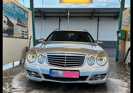 Mercedes-Benz E 220 CDI T AVANTGARDE Avantgarde