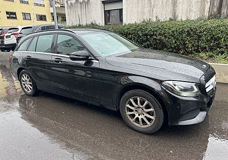 Mercedes-Benz C 200 T BlueTec / d*Navi*el.Heckklappe*AHK*SHZ