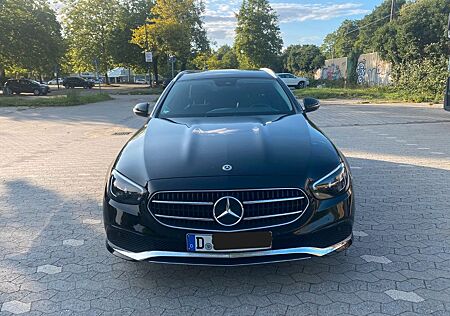 Mercedes-Benz E 300 e T Autom. -