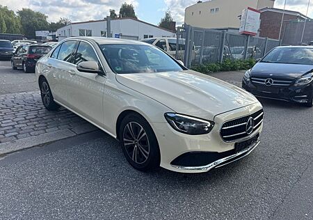 Mercedes-Benz E 200 Benz d Avantgarde Aut*Widescreen*Navi