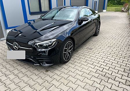 Mercedes-Benz E 220 E-Coupe 220d AMG*Night*Pano*360°*Garantie