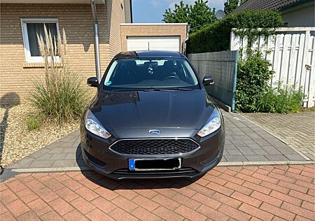 Ford Focus 1,0 EcoBoost Titanium