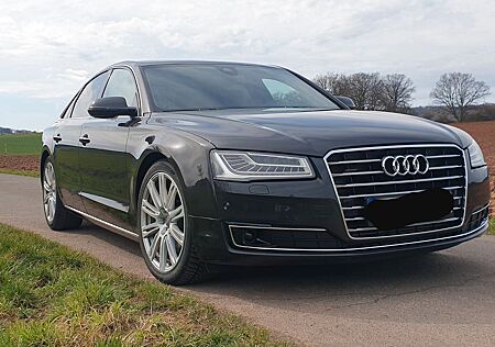 Audi A8 3.0 TDI clean diesel tiptronic quattro -