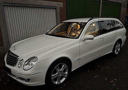 Mercedes-Benz E 320 CDI 4MATIC T Avantgarde Airmatic Command