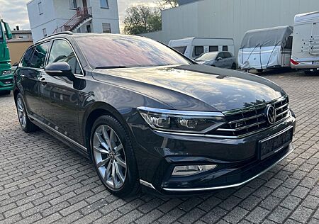 VW Passat Variant Volkswagen R-LINE*PANO*ViRTUAL*MATRiX*LEDER