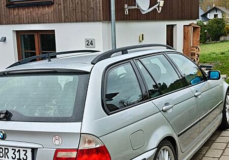 BMW 330i touring -