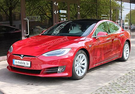 Tesla Model S 75D Dual Motor AWD - TOP Zustand