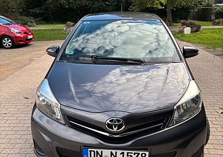 Toyota Yaris 1,33-l-Dual-VVT-i Life