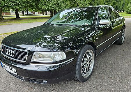 Audi S8 4.2 Quattro Manual 6-speed factory - RARE