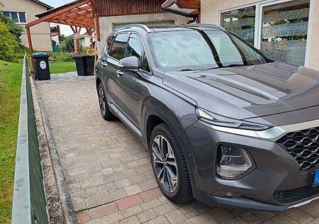 Hyundai Santa Fe 2.2 CRDi Premium 4WD 8AT SEVEN Premium