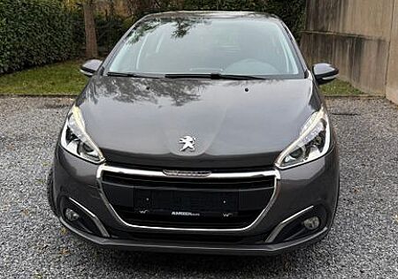 Peugeot 208 PureTech 100 Active Active