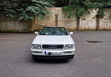 Audi Cabriolet 2.3 - TÜV/06/26 TOP
