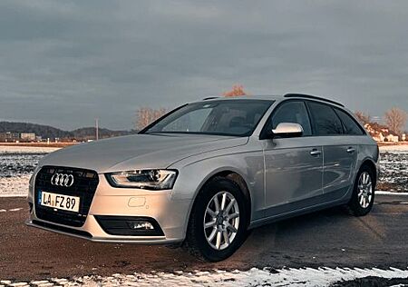 Audi A4 2.0 TDI 130kW S line Avant S line