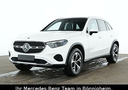 Mercedes-Benz GLC 300 e 4MATIC / Panorama / DISTRONIC / AHV