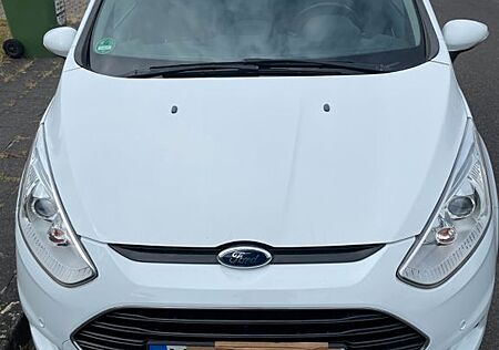 Ford B-Max 1,0 EcoBoost 74kW S/S Titanium Titanium