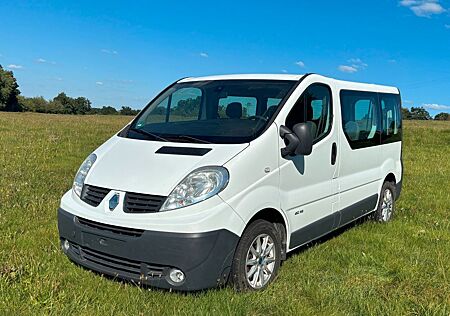Renault Trafic 1.9 DCI 115 PS - 5 Sitze, 9 max. - AHK