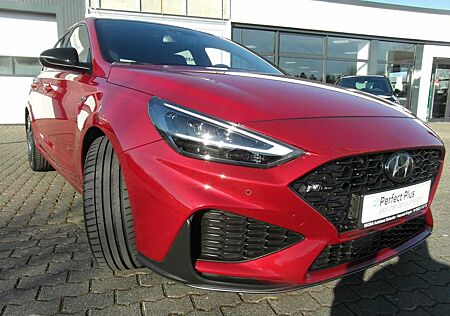 Hyundai i30 1.5 T-GDI Hybr. DCT N-Line, Panorama,Kamera,