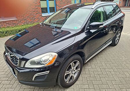 Volvo XC 60 XC60 D5 AWD Geartronic Summum Summum