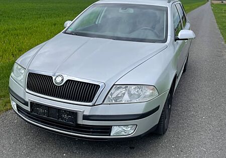 Skoda Octavia Combi 2.0 TDI PD Ambiente Ambiente