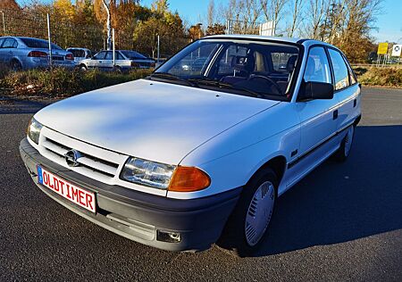 Opel Astra F 1.8 GLS, H-KENNZEICH. AUTOMAT. TÜV NEU!