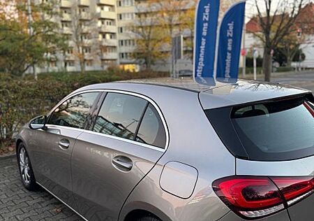 Mercedes-Benz A 180 -