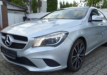 Mercedes-Benz CLA 200 CLA - Automatik Navi Sitzheizung Xenon